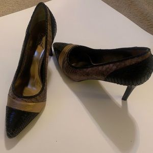 Carlos Santana antique gold / brown and black pointed toe faux snakeskin heels